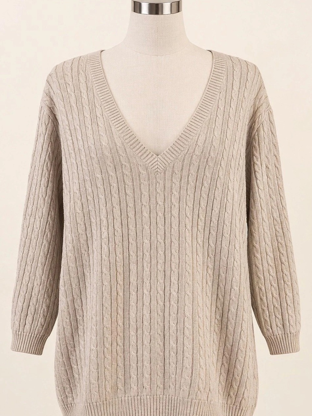 GAP Women’s XL Beige Cable Knit V-Neck Cotton Blend Pullover Sweater